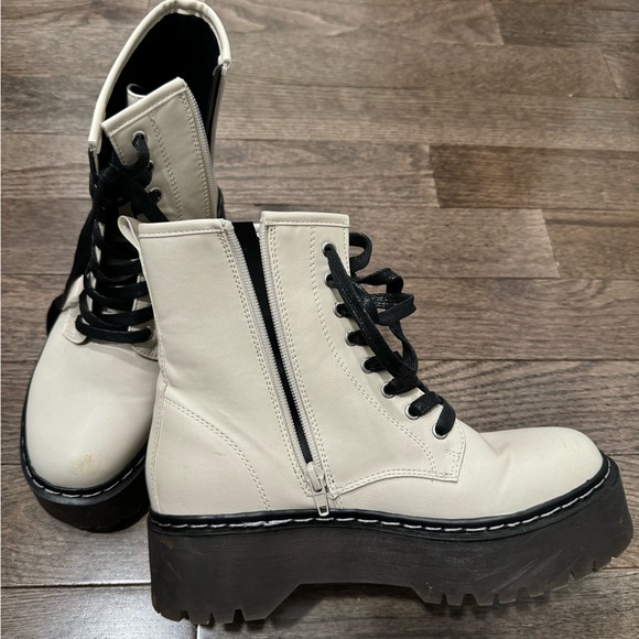 Platform boots - Picture 3 of 4